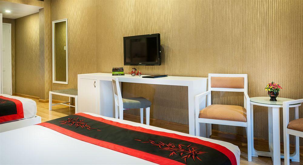 Saga Hotel Хошимин Экстерьер фото
